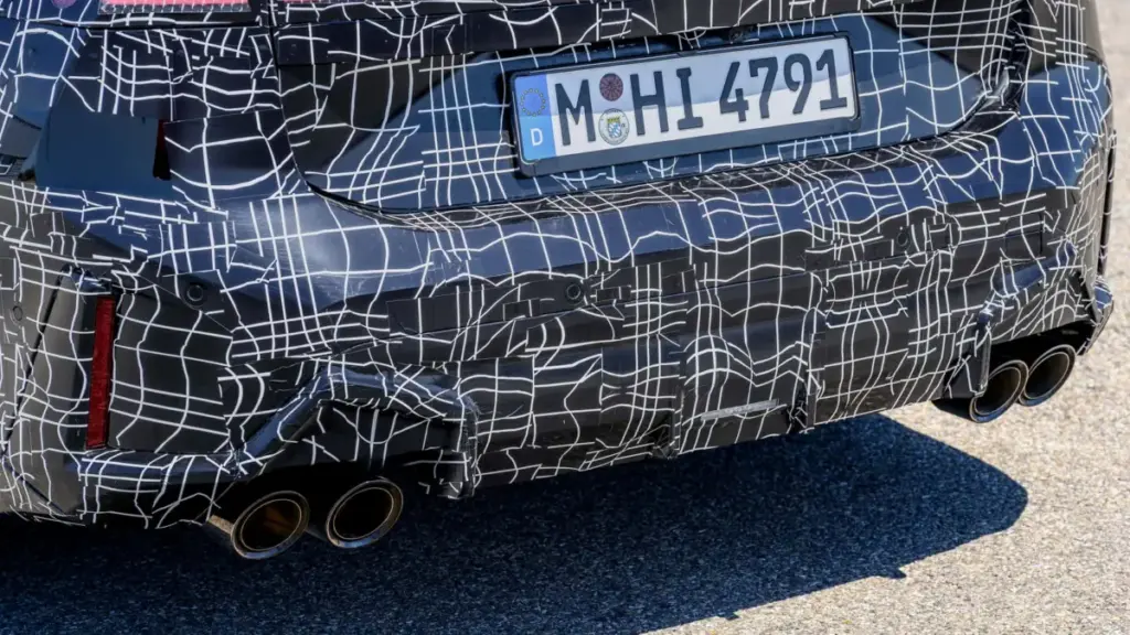 BMW готує нове покоління бензинового M3 з рядним двигуном