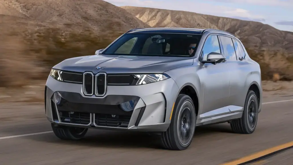 BMW випустила новий електричний кросовер iX5 з запасом ходу 724 км