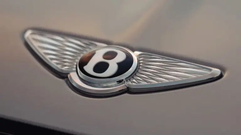 Британський характер Bentley: як німецький концерн зберіг легенду