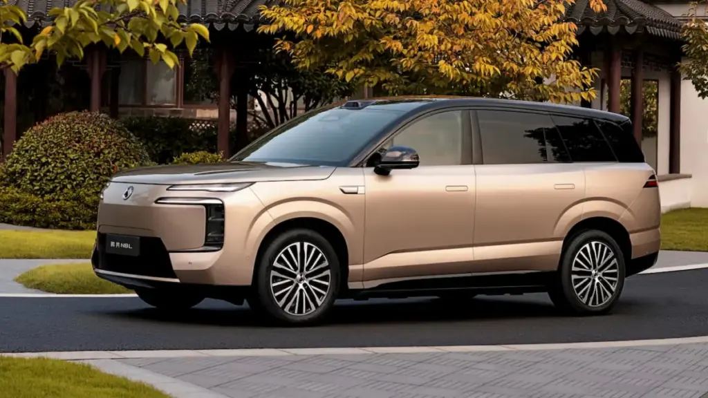BYD готує до запуску електричний кросовер Denza N8 із запасом ходу понад 1000 км
