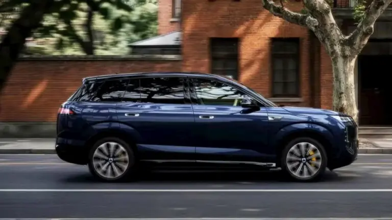 BYD готує до запуску електричний кросовер Denza N8 із запасом ходу понад 1000 км