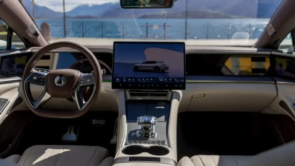 BYD готує велике оновлення системи God’s Eye для європейських моделей Denza Z9 GT