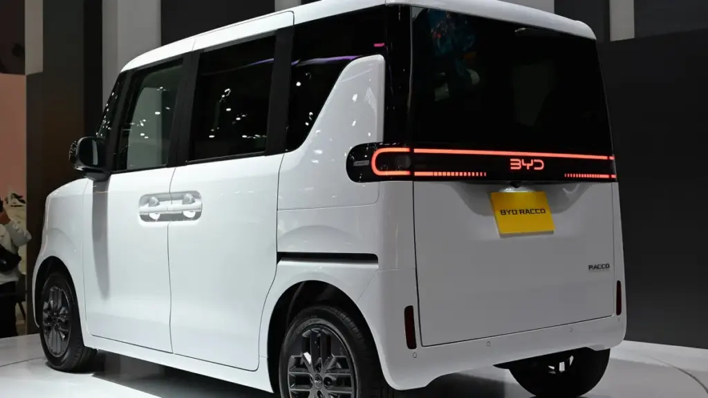 BYD розпочала глобальний продаж електричного кей-кара Racco