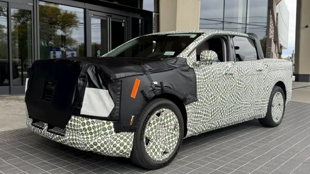 Бюджетний електричний пікап Ford Fathom помітили біля штаб-квартири