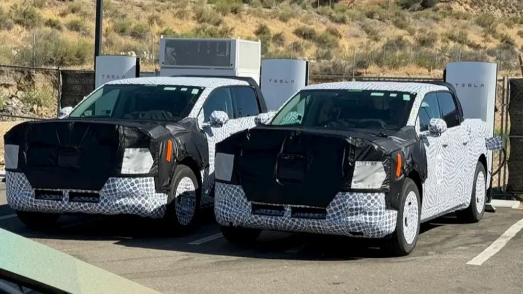 Бюджетний електричний пікап Ford Fathom помітили біля штаб-квартири
