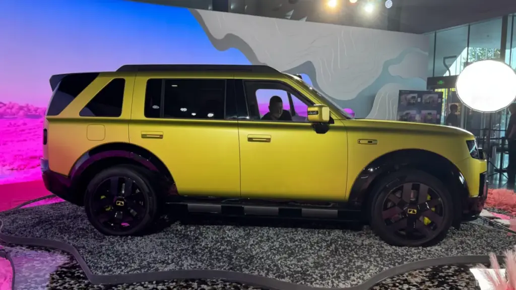 Chery Jaguar Land Rover готує постачання п'ятимісного Freelander 8