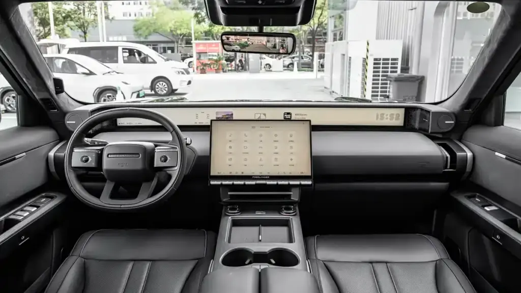 Chery Jaguar Land Rover готує постачання п'ятимісного Freelander 8