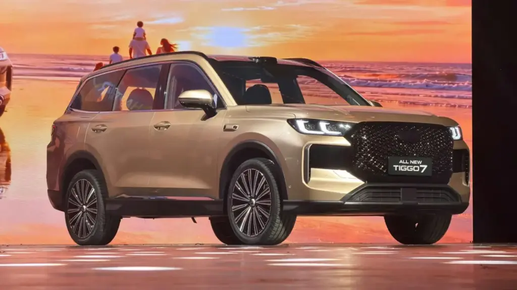 Chery показала оновлений кросовер Tiggo 7 із розкішним салоном