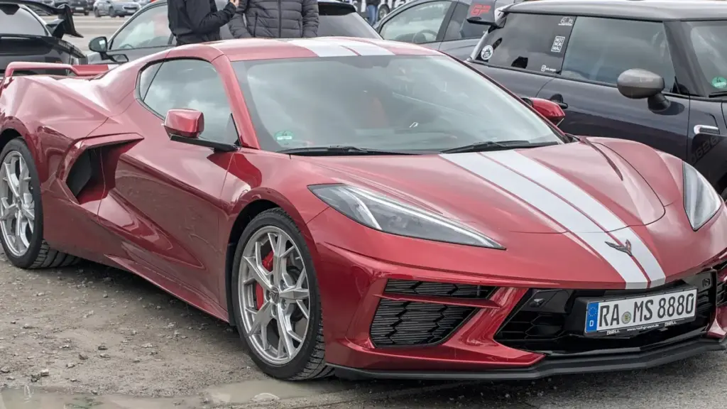 Chevrolet Corvette E-Ray обігнав тюнінгований Z06 на дрэгрейсингу