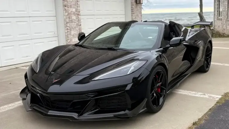 Chevrolet Corvette Z06 Convertible втратив третину ціни за 843 милі