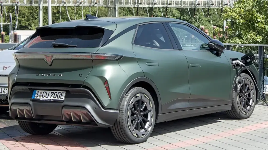 Cupra випустила базову версію кросовера Tavascan з батареєю на 58 кВт·год