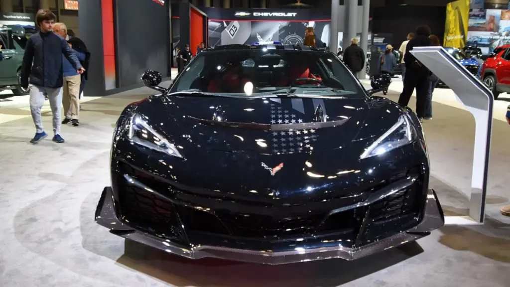 Ексклюзивний Chevrolet Corvette ZR1X продали на аукціоні на $102 000 дорожче за MSRP