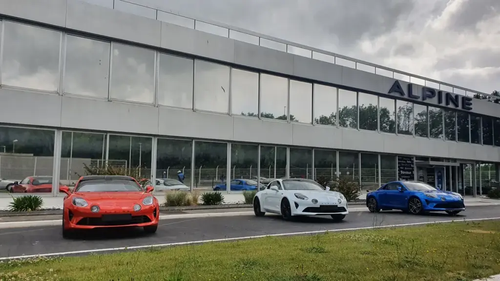 Електричний чотиримісний Alpine отримає ультрасучасний дизайн