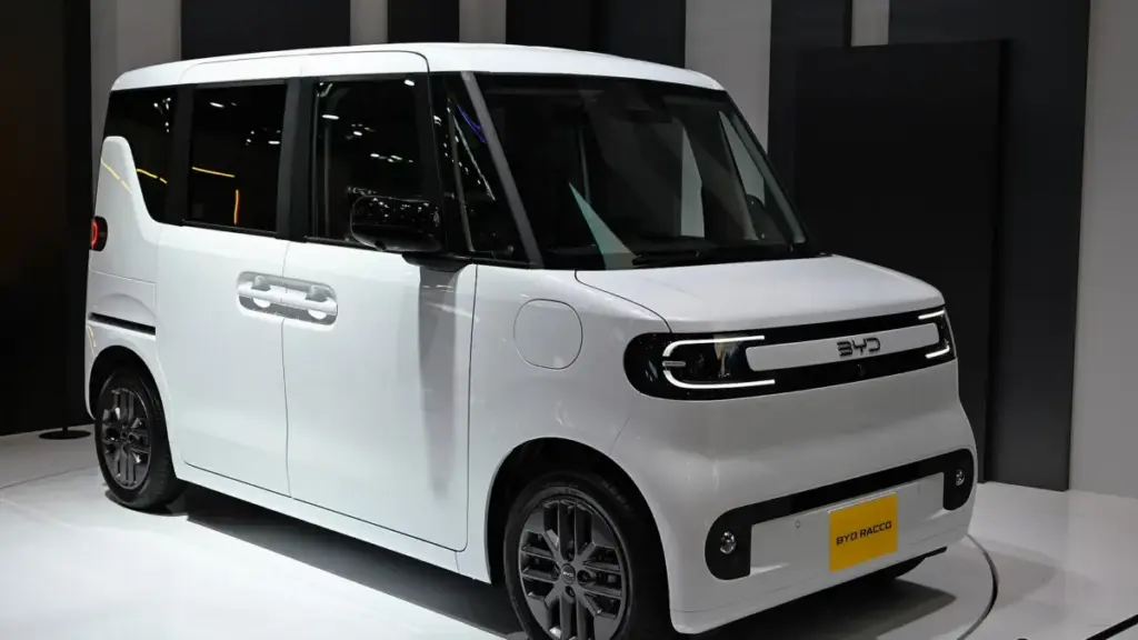 Електричний кей-кар BYD Racco дебютував на першому ринку за межами Японії