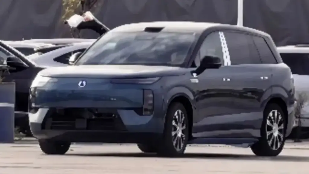 Електричний кросовер BYD Denza N8 отримав потужність 1193 к.с.
