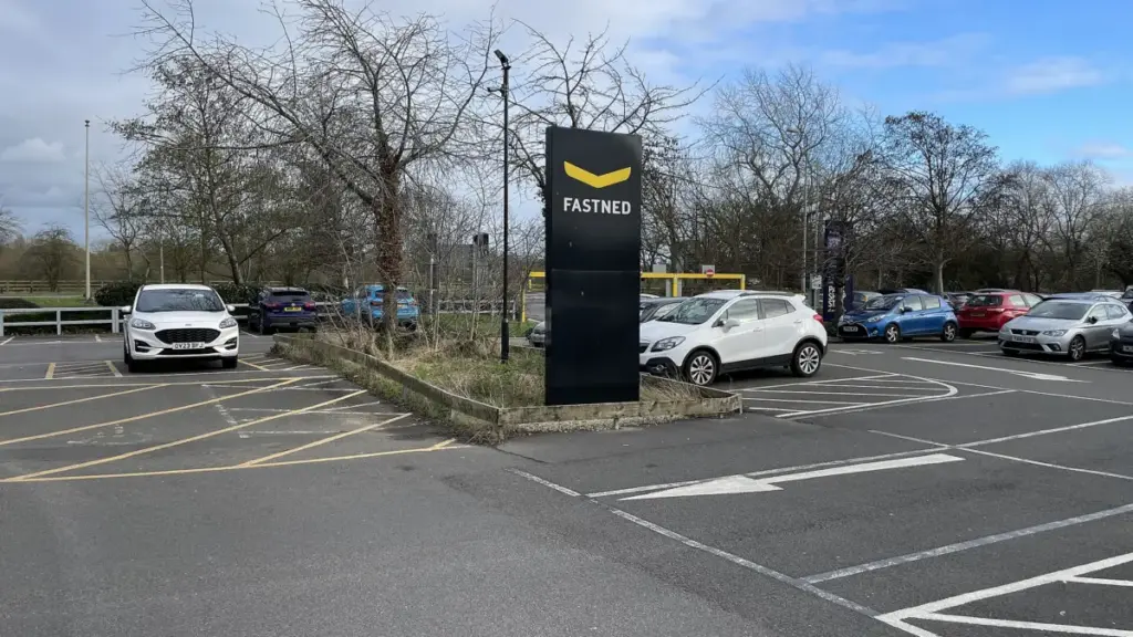 Fastned звітує про стрімке зростання виторгу та розширення мережі