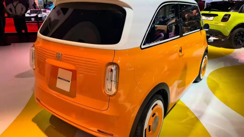 Fiat готує чотиримісний мікрокар Multiplina, але має проблему з вагою