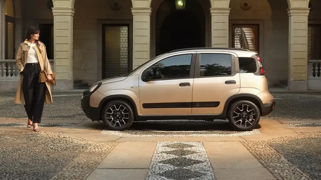 Fiat випустив особливу версію Pandina Tributo Autobianchi заради захисту бренда