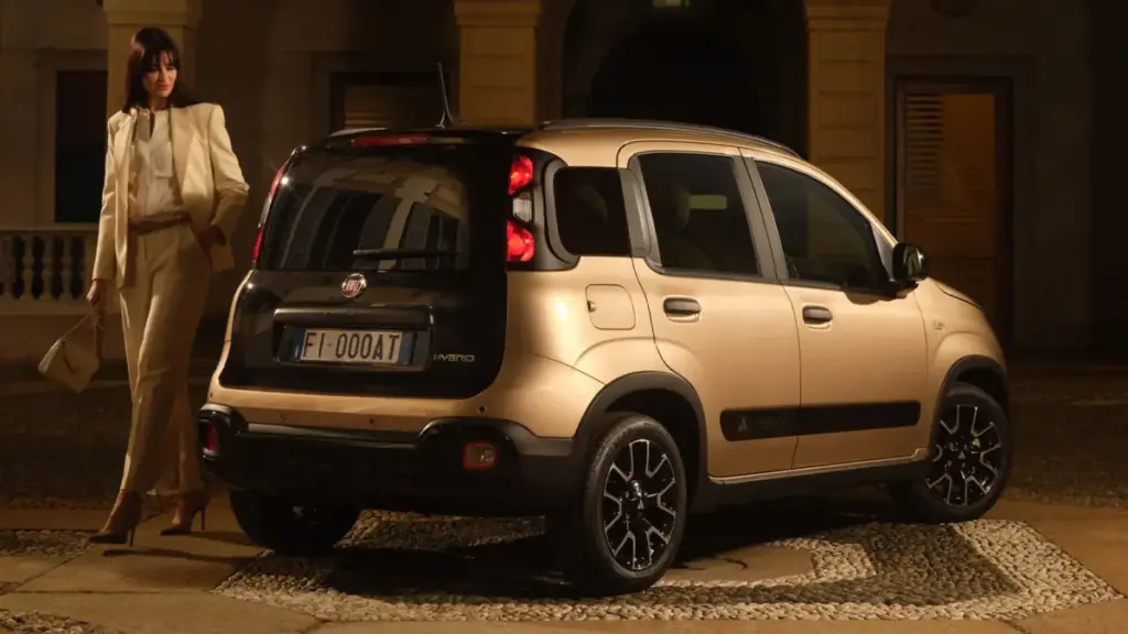 Fiat випустив особливу версію Pandina Tributo Autobianchi заради захисту бренда