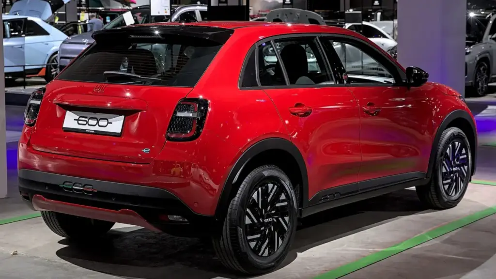 Fiat запустив сервіс підбору кольору авто за допомогою стилістів