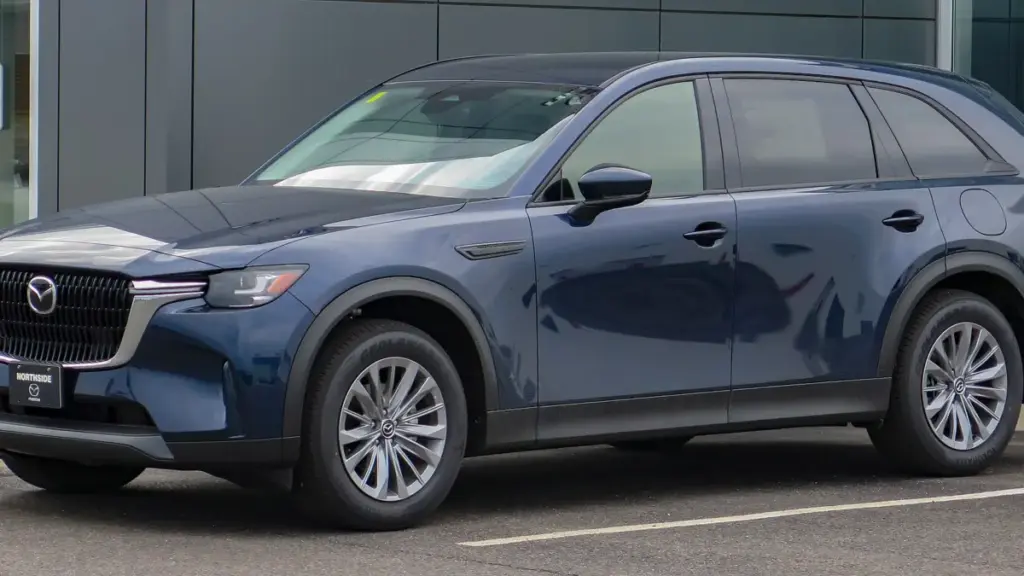 Флагманський кросовер Mazda CX-90 повернувся на український ринок