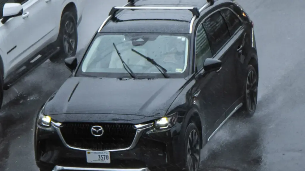 Флагманський кросовер Mazda CX-90 повернувся на український ринок