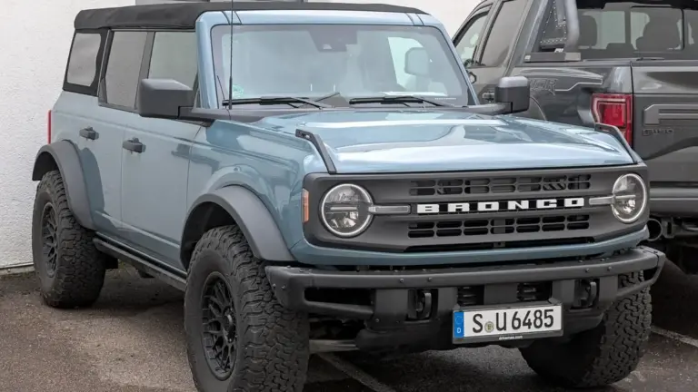 Jeep представив екстремальний позашляховик Wrangler Switchback