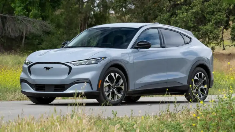 Ford презентував оновлений електрокросовер Mustang Mach-E 2026 року