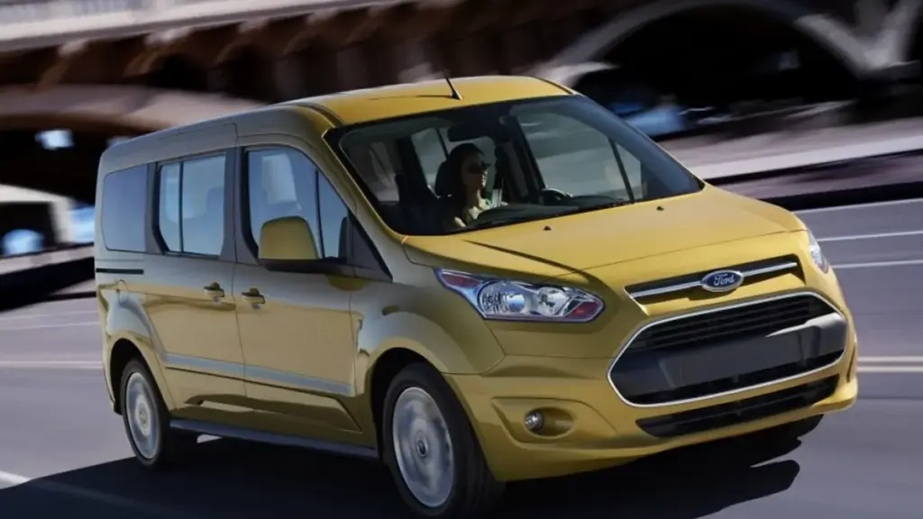 Ford відкликає фургони Transit Connect через проблеми з камерами