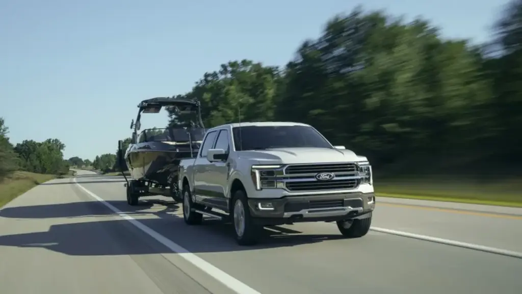 Ford відкликає пікапи F-150 через проблеми з кріпленням сидінь