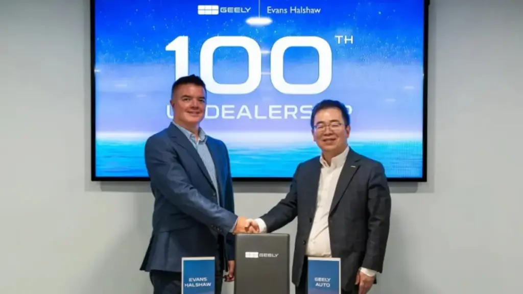 Geely відкрила соту точку продажу у Великій Британії та звітує про 10 тисяч авто