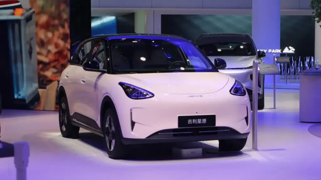 Geely випустила мільйонний електромобіль Xingyuan всього за два роки