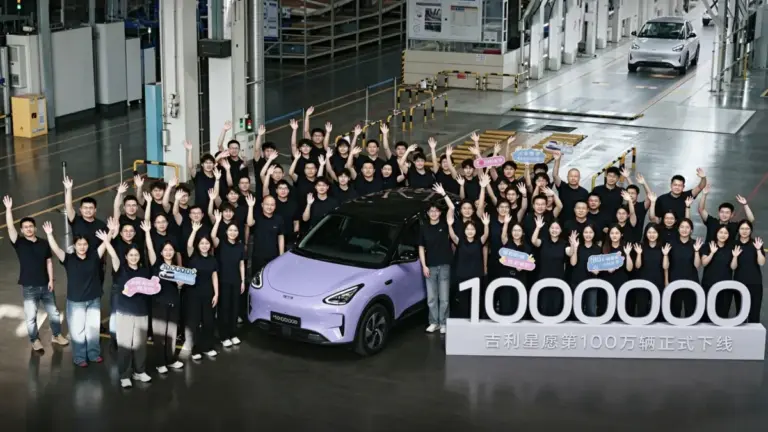 Geely випустила мільйонний електромобіль Xingyuan всього за два роки