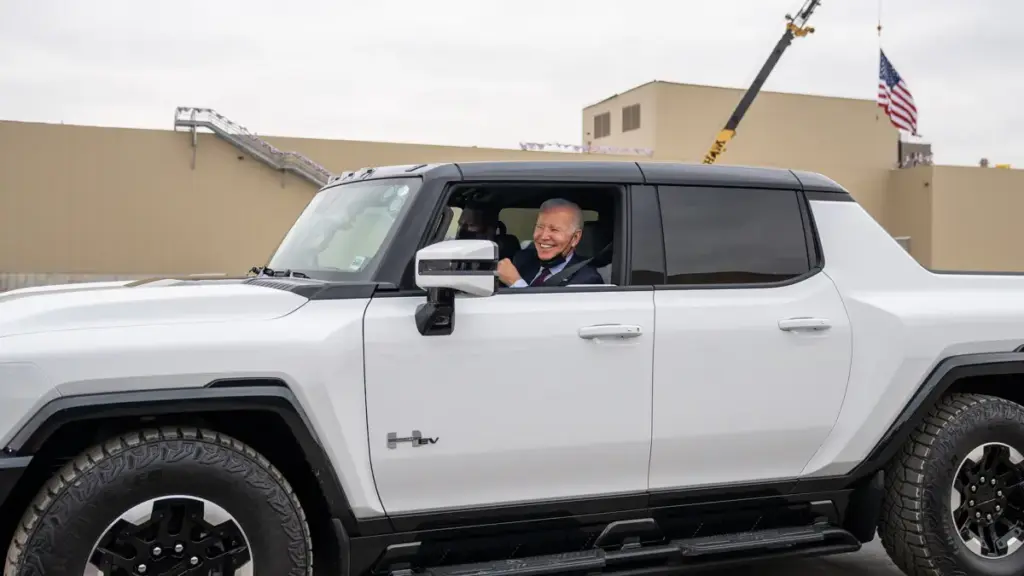 General Motors закриває завод батарей та електромоторів у США