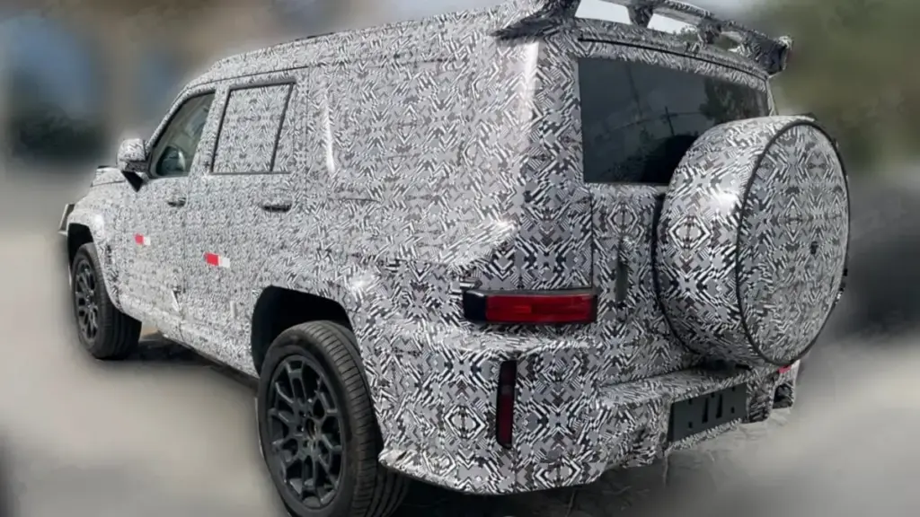 Great Wall Motor готує подовжений позашляховик GWM Tank 700 на шість місць