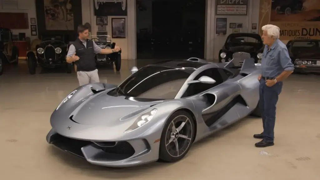 Hennessey Blackbird: атмосферний гіперкар без екранiв та електрифікації