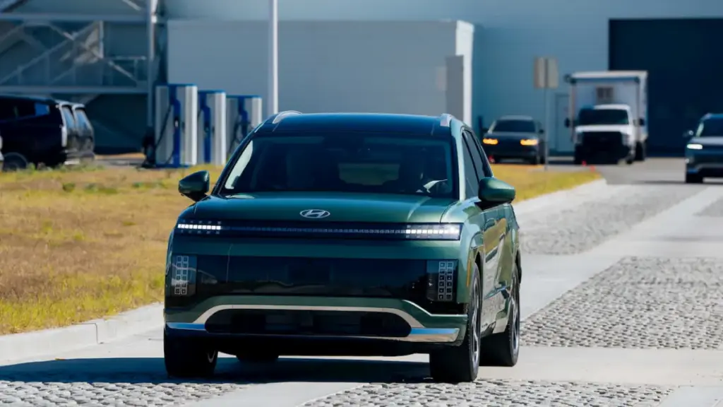 Hyundai порівняла умови лізингу на електромобілі IONIQ 5 та IONIQ 9