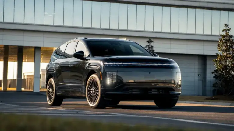 Hyundai порівняла умови лізингу на електромобілі IONIQ 5 та IONIQ 9