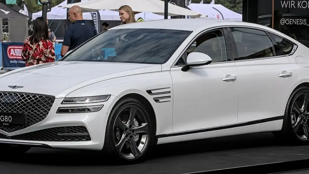 Hyundai відкликає 94 тисячі седанів Genesis через загрозу пожежі