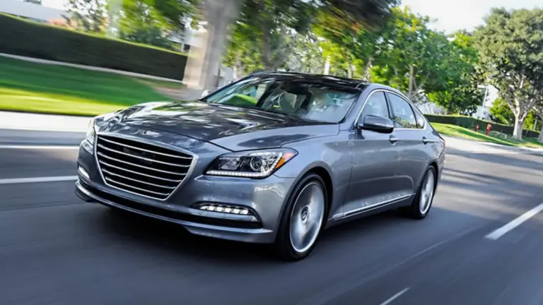 Hyundai відкликає 94 тисячі седанів Genesis через загрозу пожежі