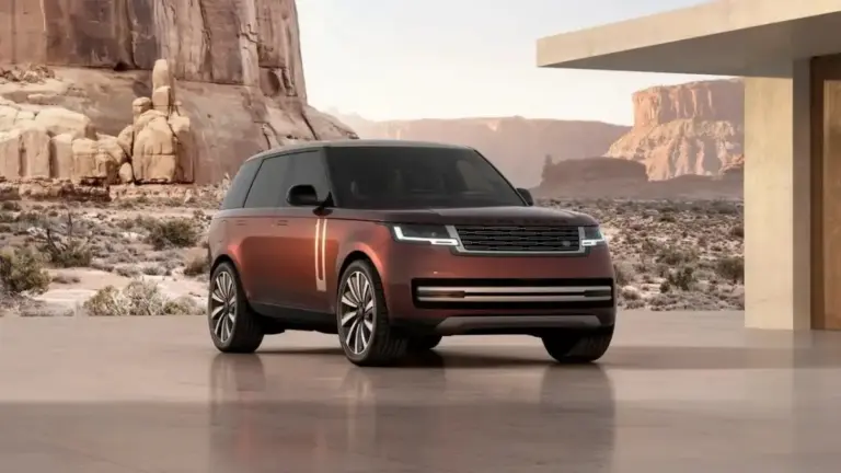 JLR відкликає майже 94 000 кросоверів Range Rover через проблеми з камерами