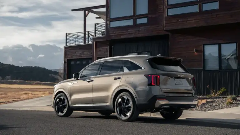 Kia Sorento PHEV 2027 року позбувся базової комплектації