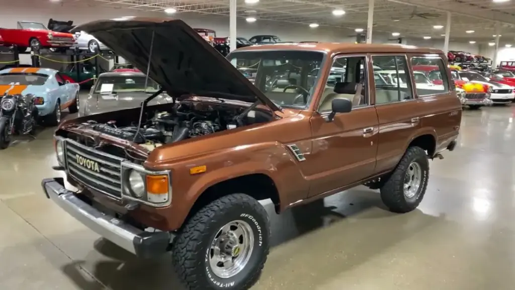 Класичний Toyota Land Cruiser 1984 року виставили на продаж за $36 900
