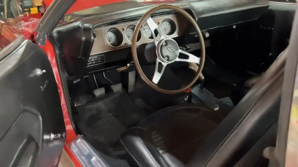 Колекціонер виставив на продаж культовий Plymouth Hemi Cuda 1970 року