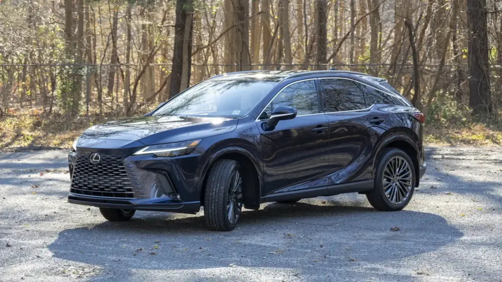 Кросовер Lexus RX очолив рейтинг продажів у Нью-Йорку