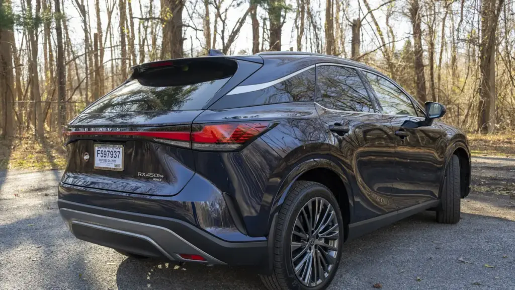 Кросовер Lexus RX очолив рейтинг продажів у Нью-Йорку