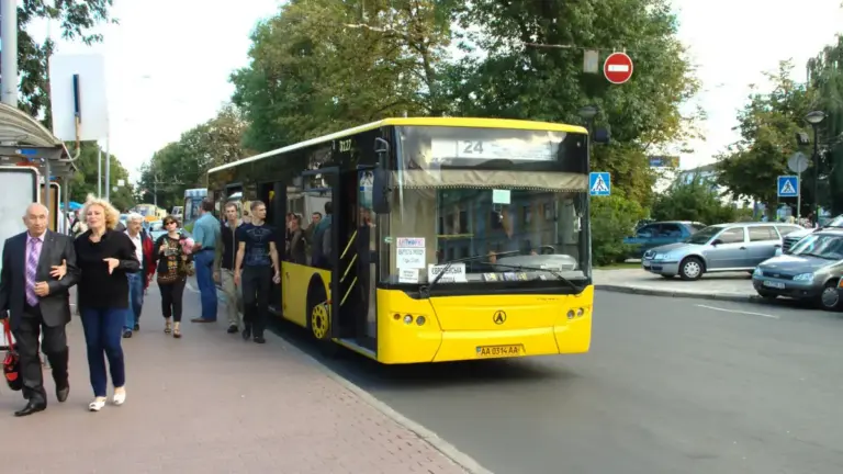 Київ отримав 85 нових автобусів за програмою ЄІБ