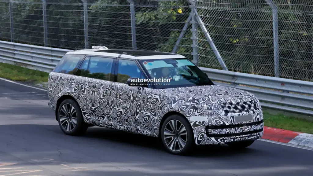 Land Rover готує оновлений Range Rover: перші шпигунські фото з Нюрбургринга