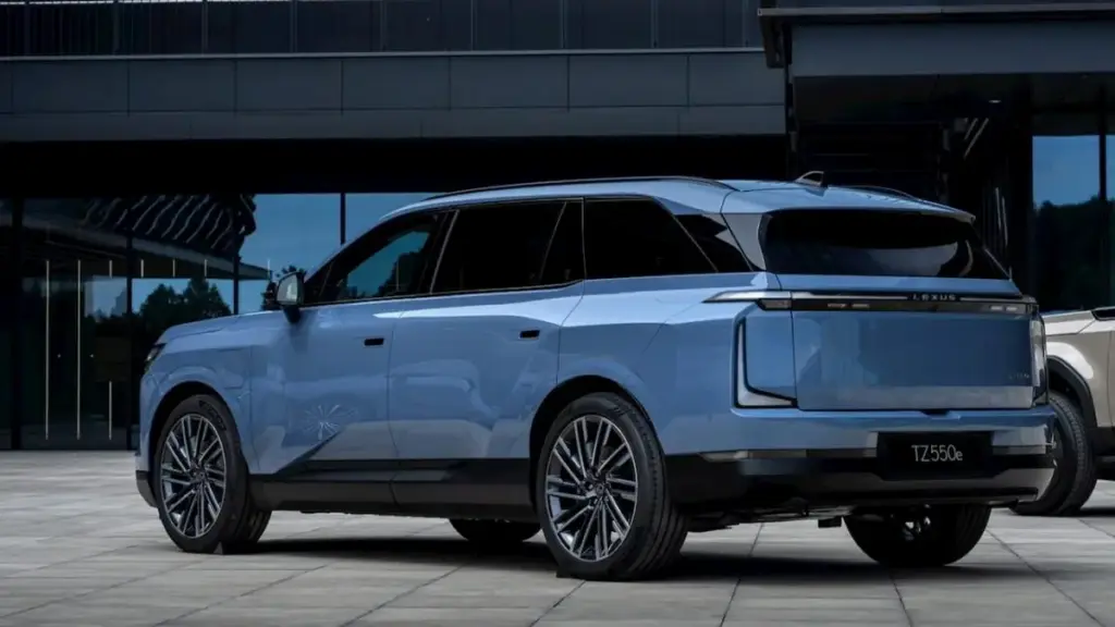 Lexus представив свій перший трирядний електрокросовер TZ