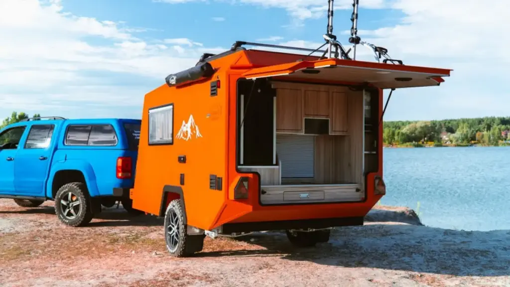 LifeStyle Camper представила кемпер X-Rid для автономних подорожей